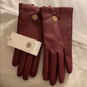 Tory Burch XS Leather tech gloves, new with tags